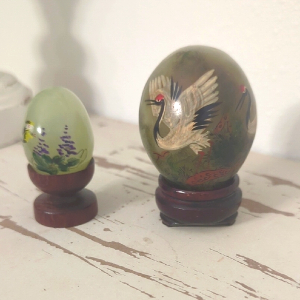 Vintage Jade Hand-Painted Decorative Eggs with Cranes And Wooden Stands